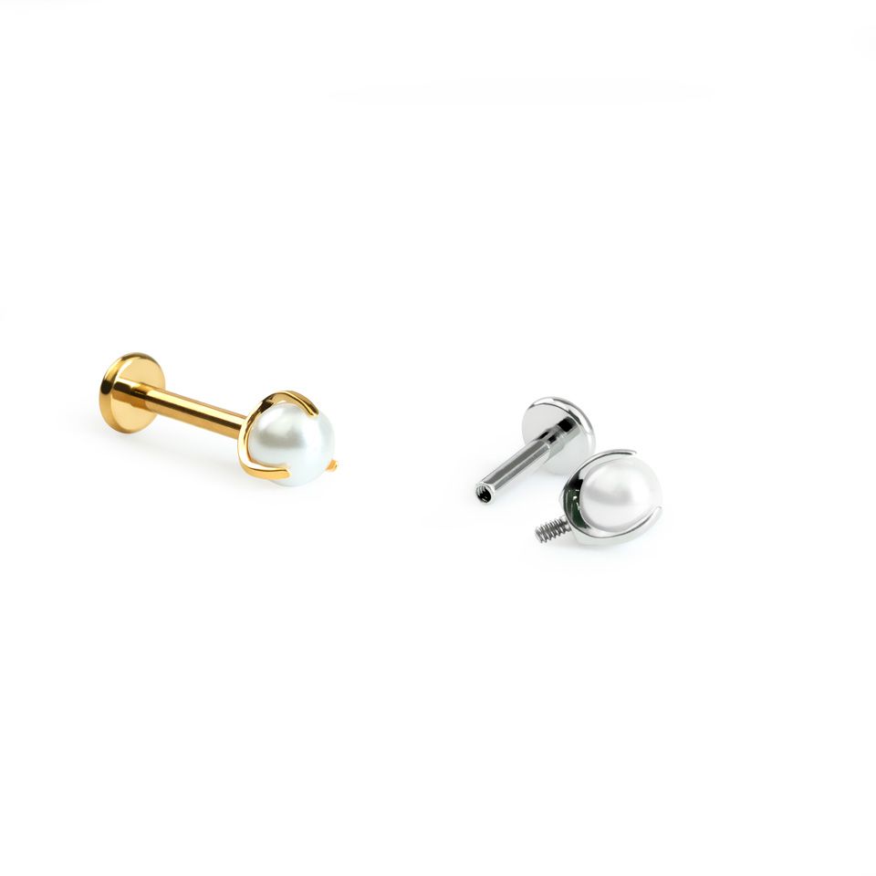 Titanium labret with pearl