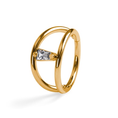 Titano dvigubas žiedinis auskaras su jungiamąja akute