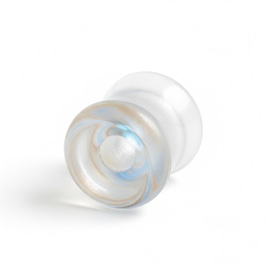 Stiklinis dvigubai platėjantis tunelis su poliarinės pašvaistės efektu