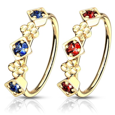 Ring with flowers and squares