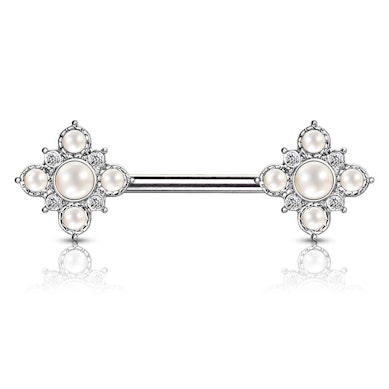 Nipple barbell with flowers of pearls