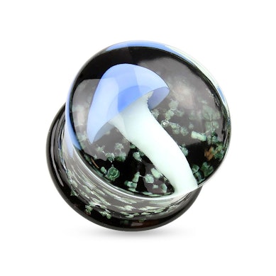 Plug made of glass with fungus