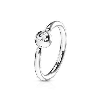 Seamless ring with fixed bezel-set ball