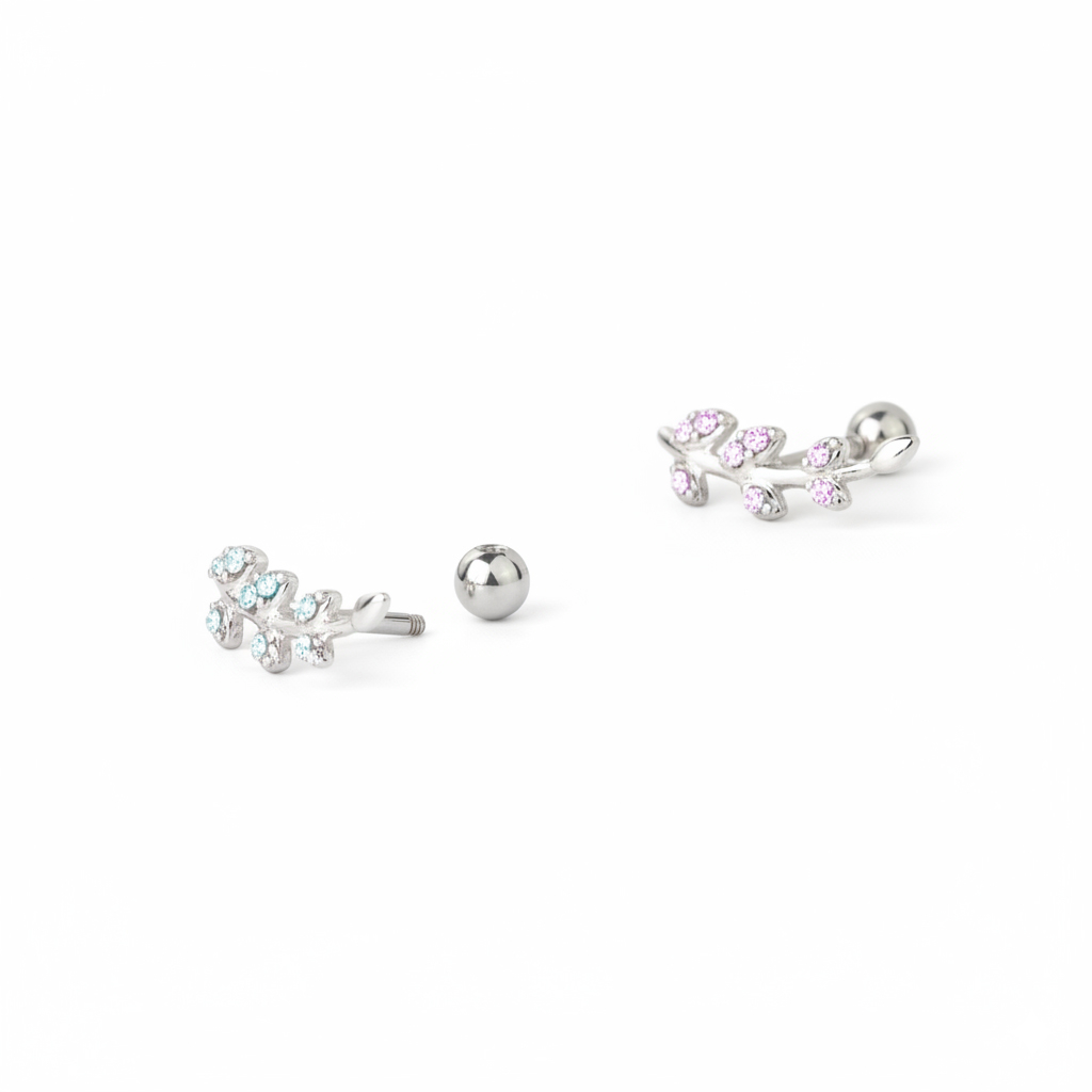 Auskaras į ausį su lapeliais iš kristalų