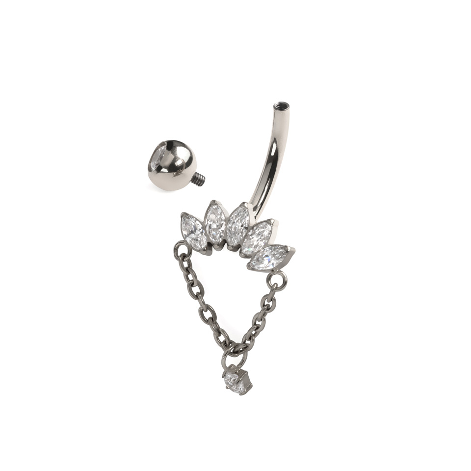 Titano auskaras į bambą su markizės formos kristalais ir pakabuku