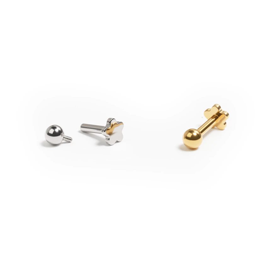 Titano labret su gėlyte