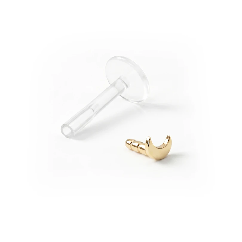Labret auskaras su pusmėnuliu iš 14k aukso