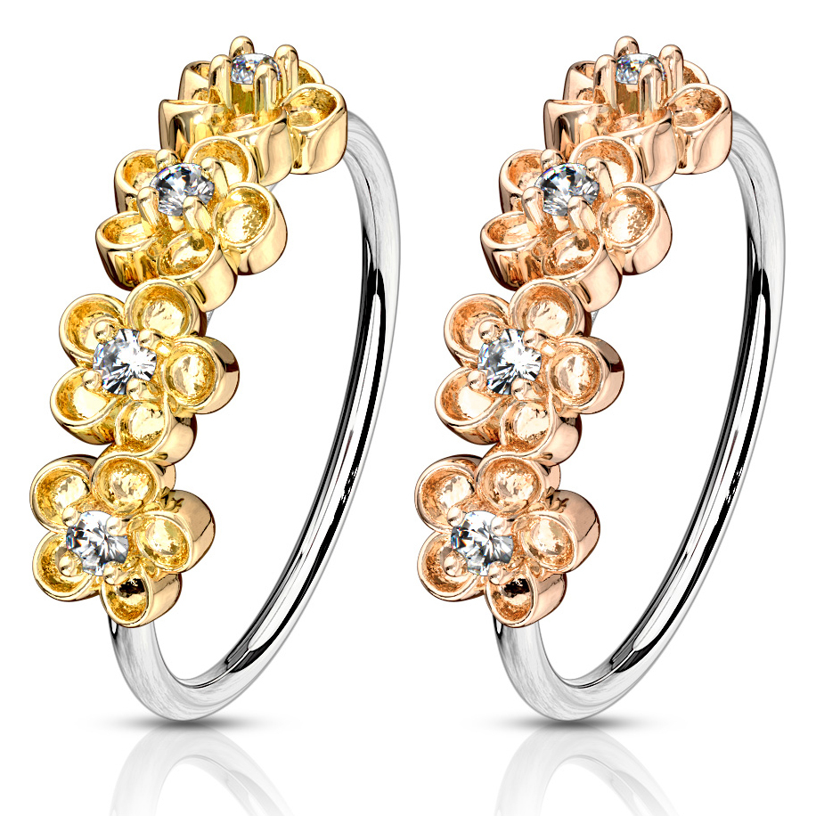 Žiedinis auskaras su keturiomis gėlytėmis, dekoruotomis kristalais